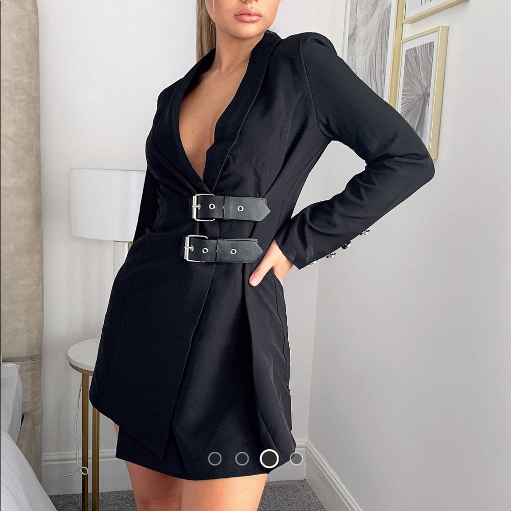 4th + Reckless Buckle Blazer Dress (Black)